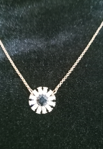 Kate Spade New York Black & White Crystal Gold Tone Pendant Necklace - Picture 4 of 9